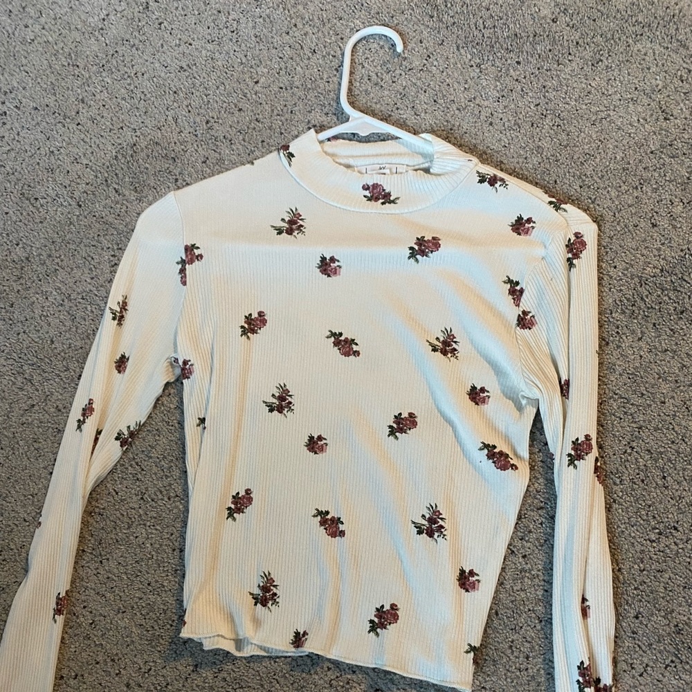 Boutique rose turtleneck. Creamy, ribbed turtleneck from Ivy + Main